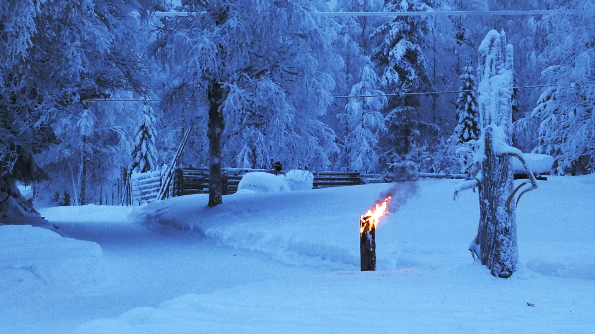 WELCOME FIRE VIRKKUNEN FARM FINNLAND 30Dez2014